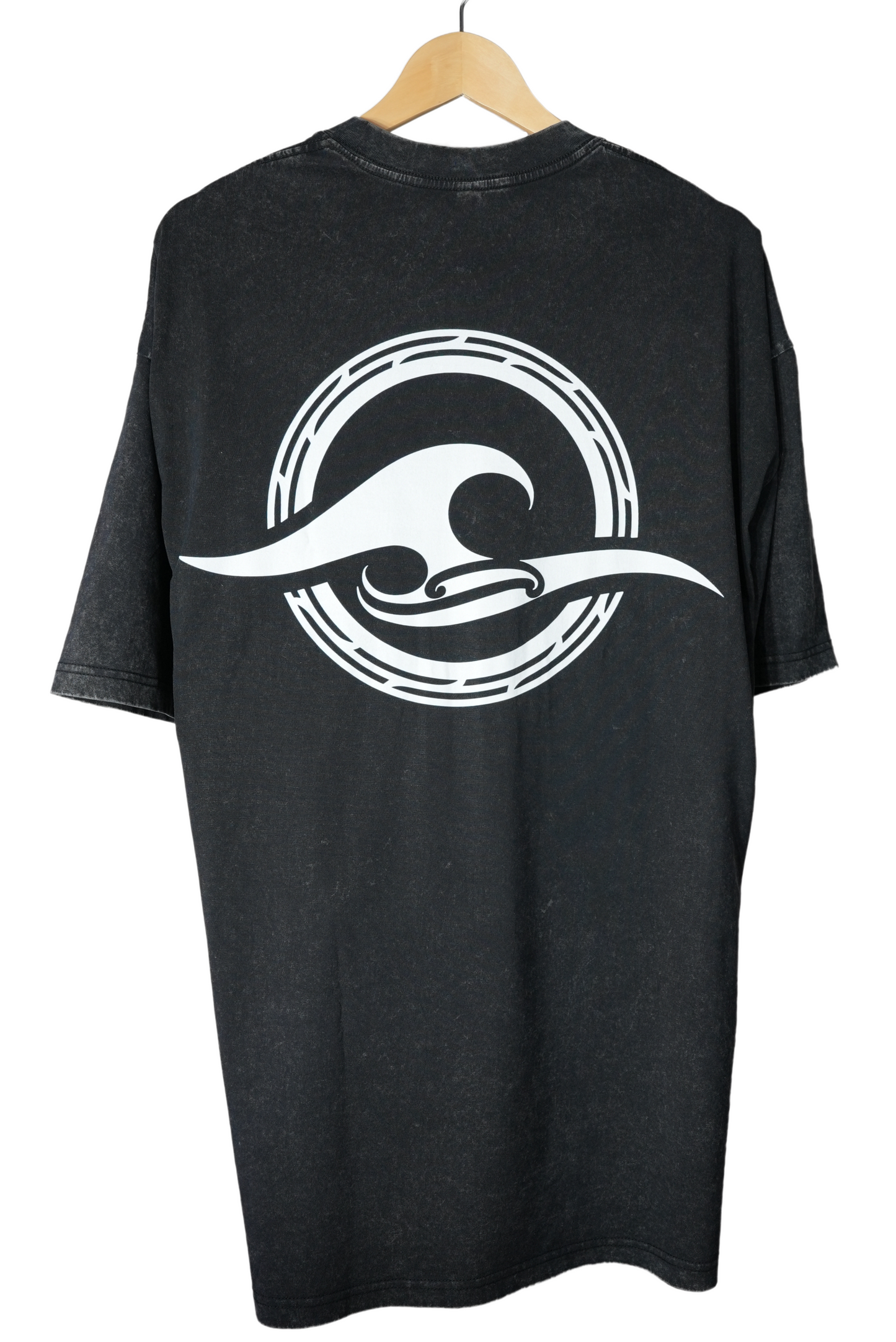 TĪHĀTE PANGO - BLACK WASHED T-SHIRT