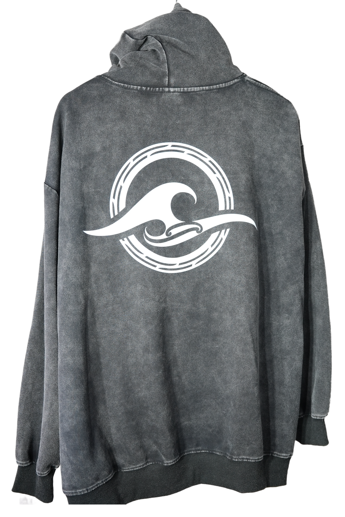 PŌKA MANGU - BLACK HOODIE