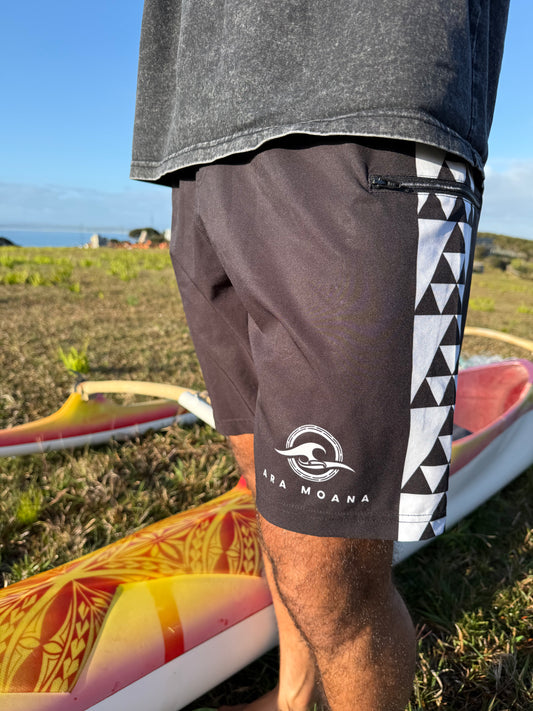 TARAU POTO NIHO TANIWHA - PATTERNED BOARD SHORTS